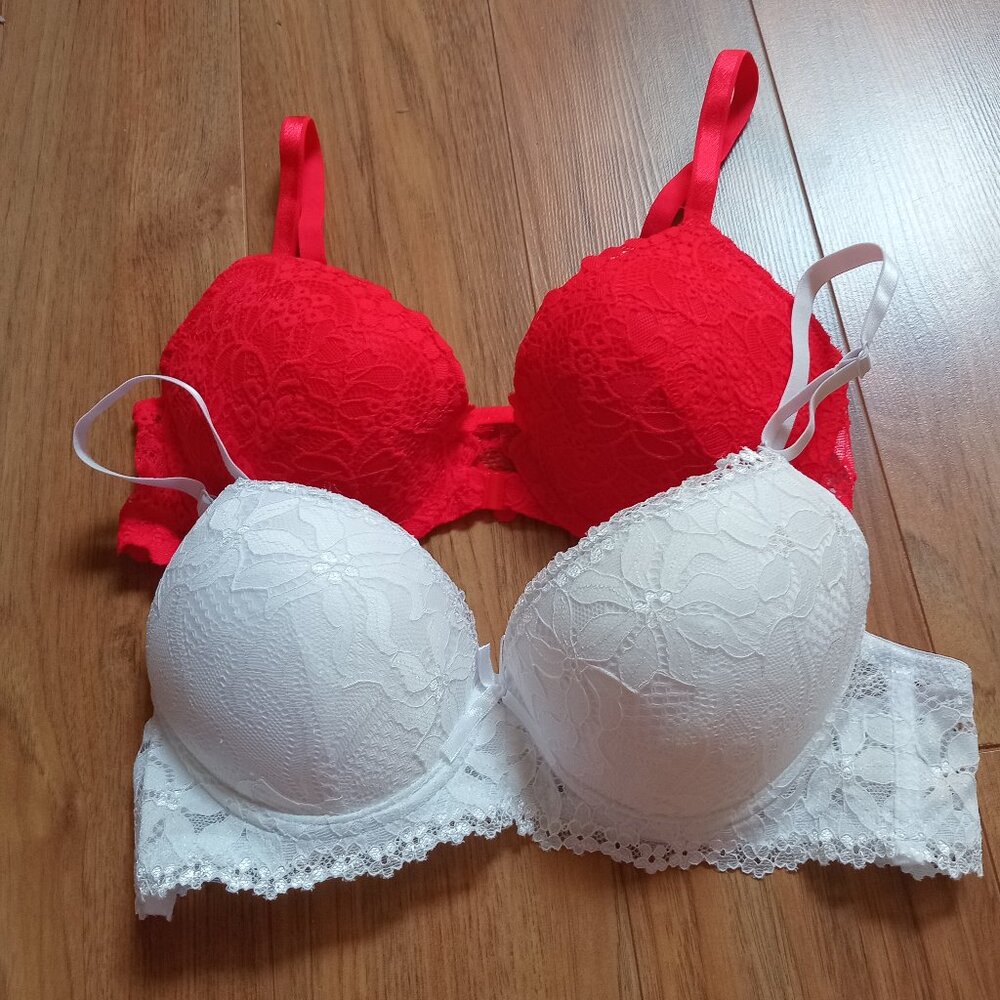 Pair Of Push Up Bras Lot (34B)